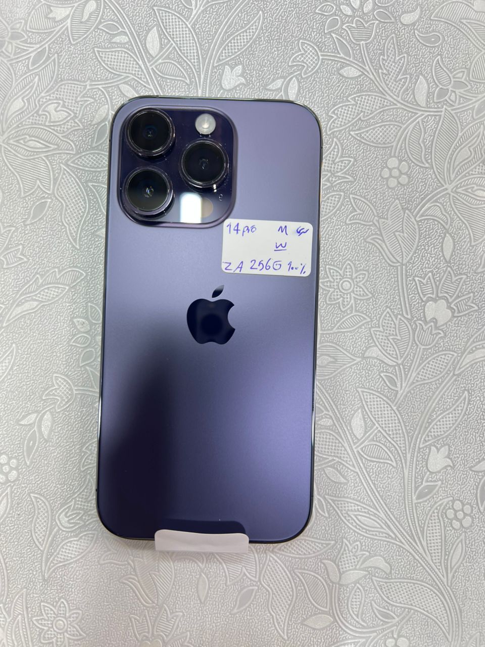 گوشی ایفون مدل ۱۴پرو رنگ بنفش