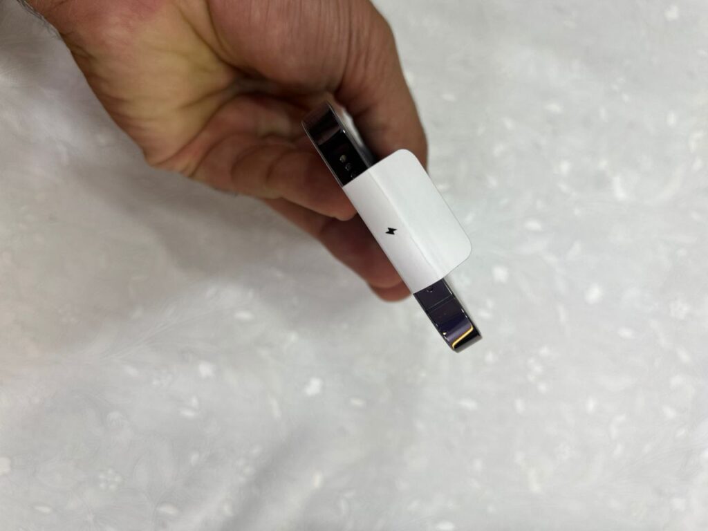 گوشی ایفون ۱۴ پرو رنگ بنفش