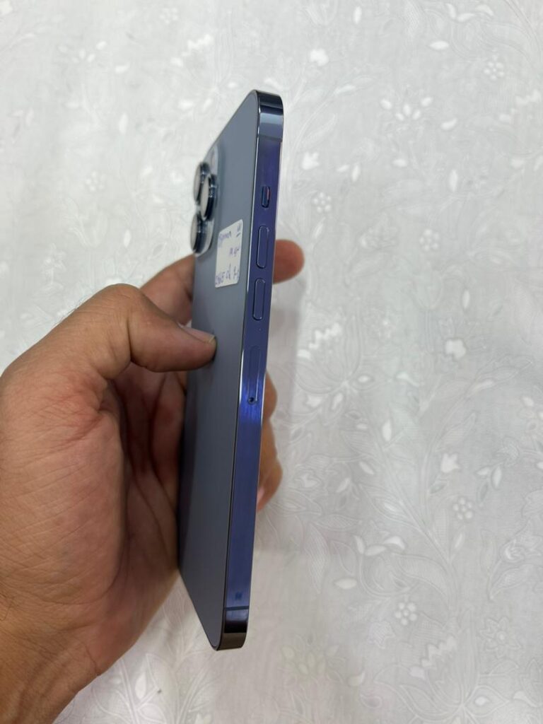 گوشی ایفون مدل ۱۴پرو رنگ بنفش