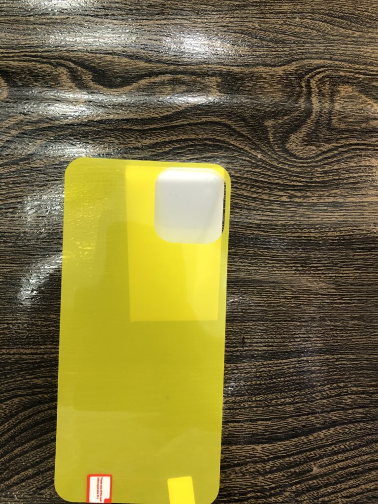 برچسپ پشت گوشی ایفون ۱۱